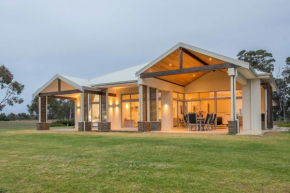 Metricup House - elegant country retreat Wilyabrup